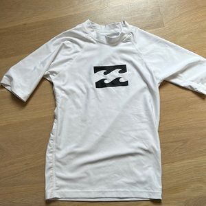 Billabong rash guard performance surf shirt